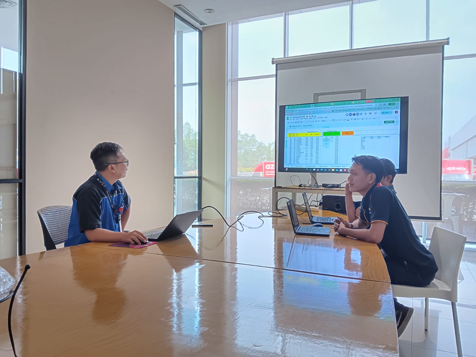 Foto Briefing 2025-08-04