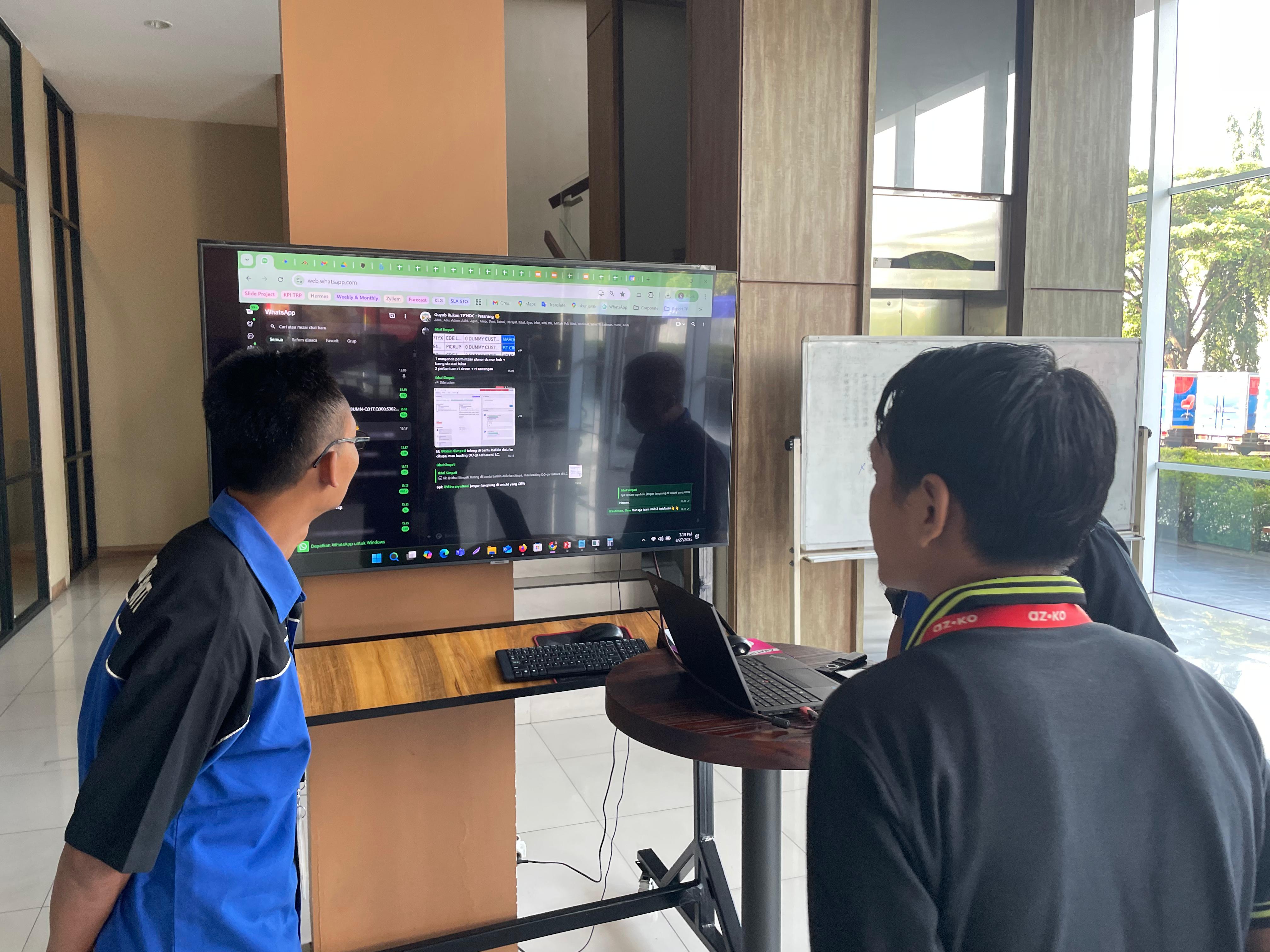 Foto Briefing 2025-08-27