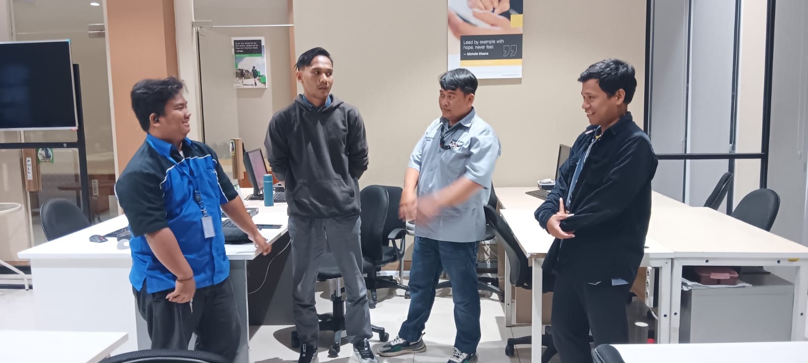 Foto Briefing 2025-08-27