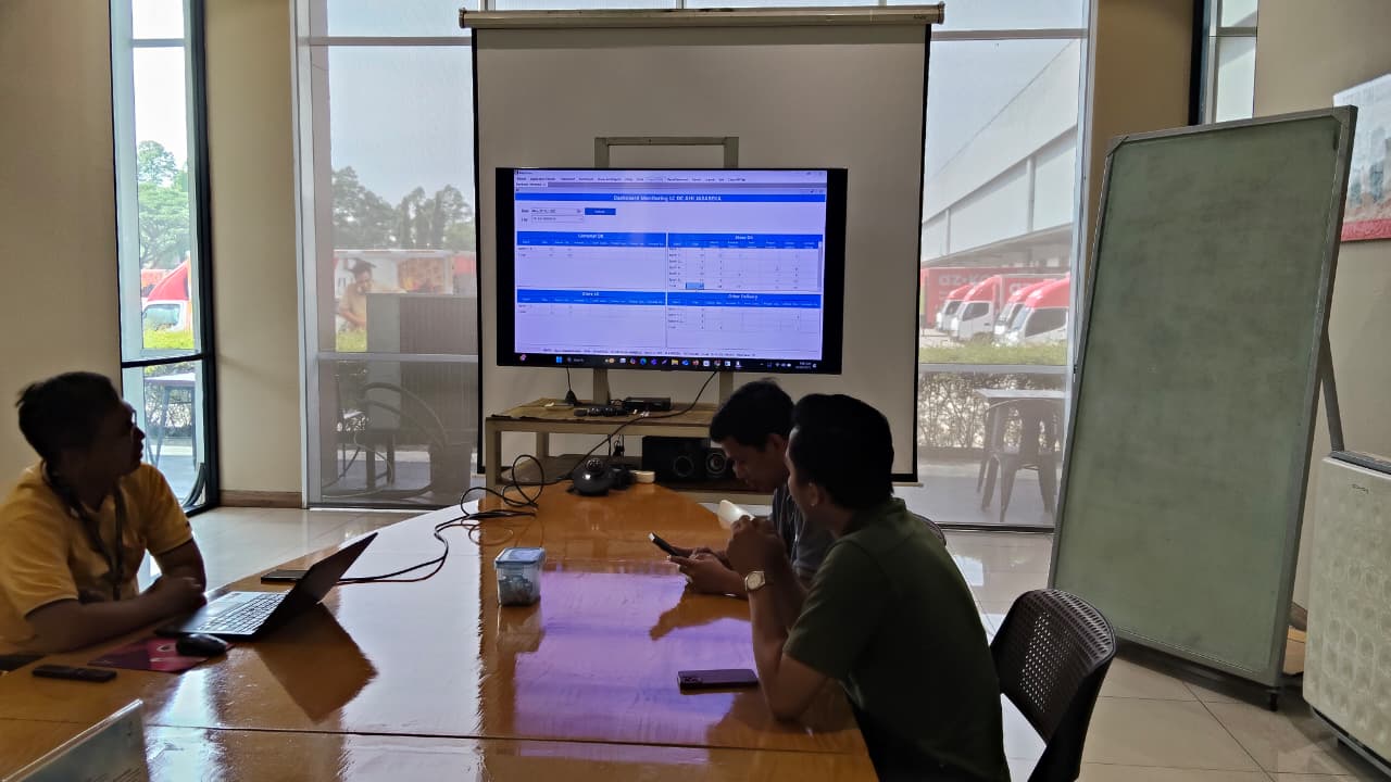 Foto Briefing 2025-10-26