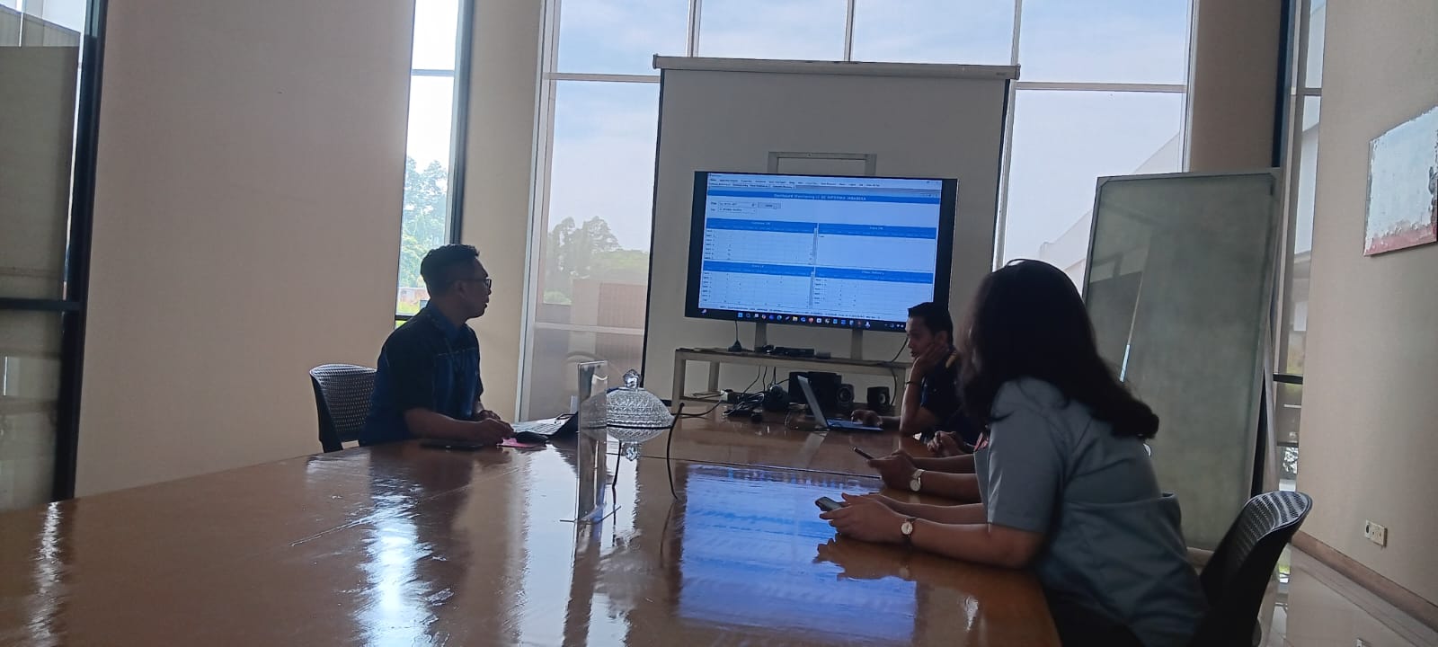 Foto Briefing 2025-12-02