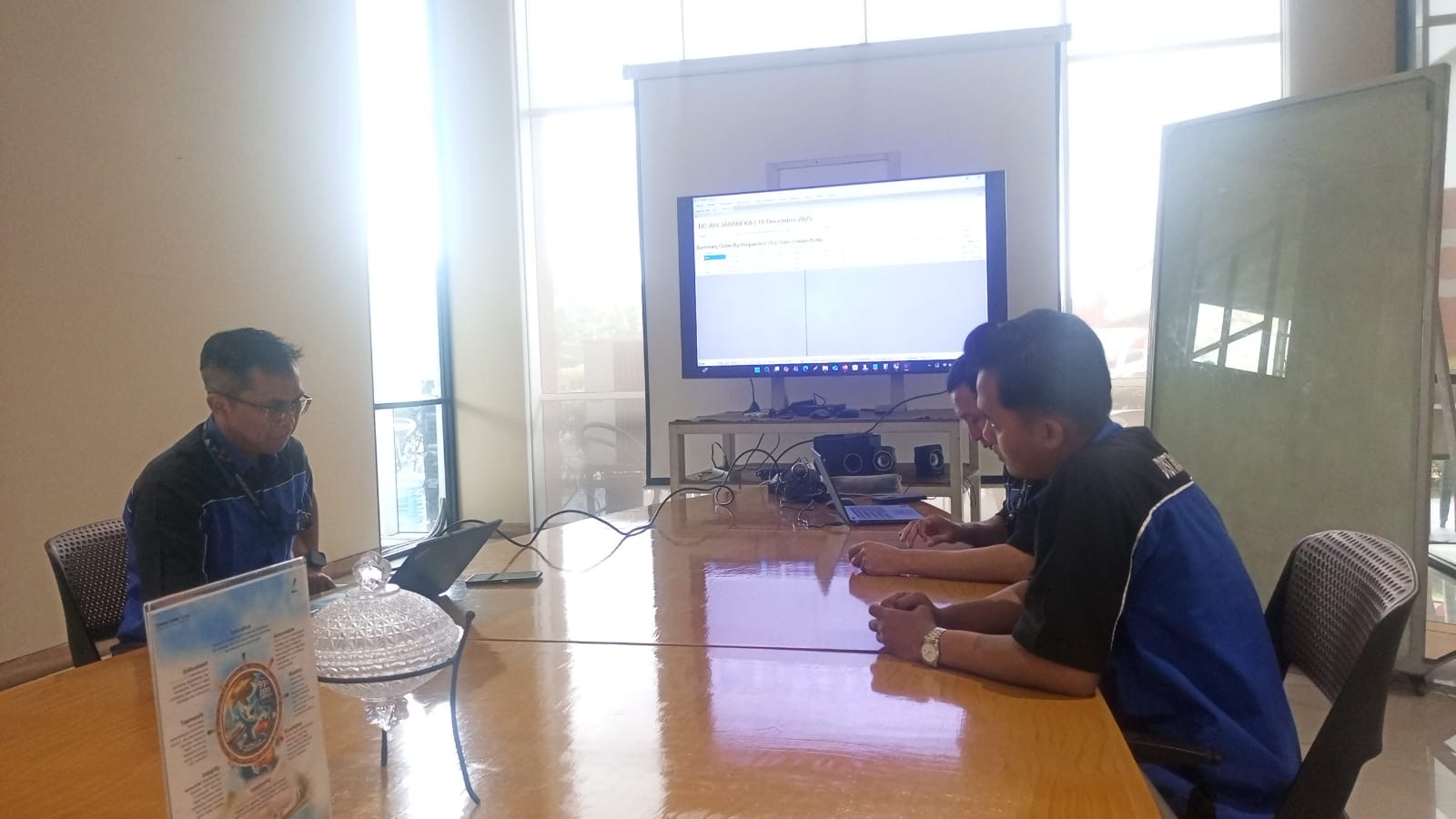 Foto Briefing 2025-12-18